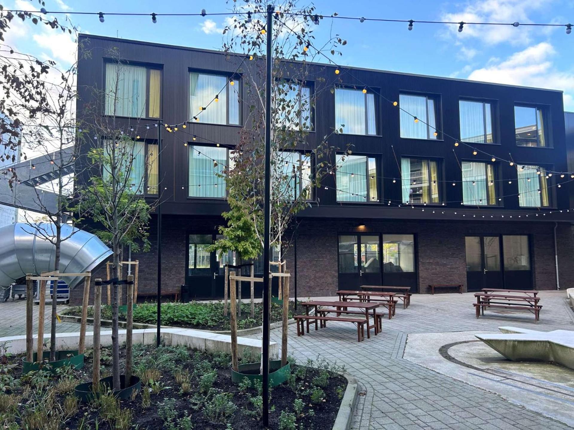 Moloko, Modern Designed Sleep & Shower Hotel In City Center, Digital Key By Sms Enschede Eksteriør billede